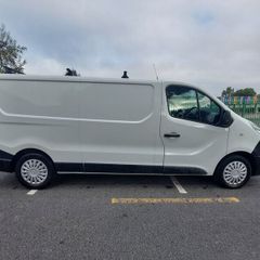 Nissan NV300 2017