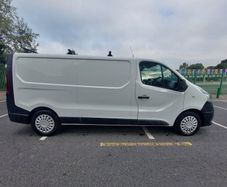 Nissan NV300 2017