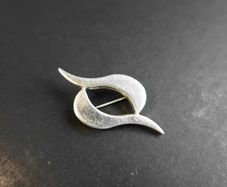 Vintage Newbridge Silverware Brooch
