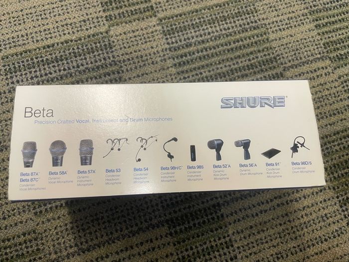 Shure beta 53A bass drum mic