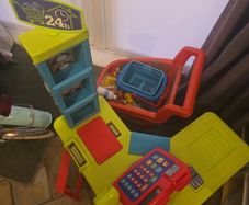 Shop Role Play ( make me an offer)