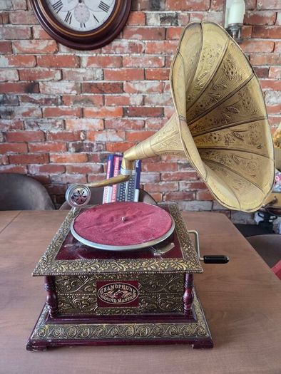 Gramophone