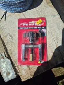 wiper arm puller