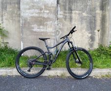 Giant stance full suspension mountain bike