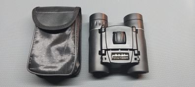 Compact binoculars