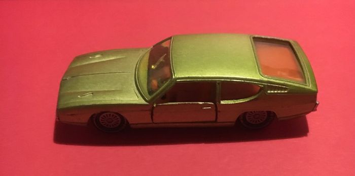 Siku V317 Lamborghini Espada 400 GT