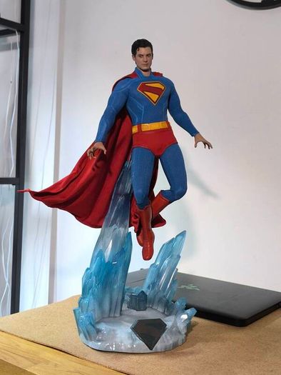 Superman - Hot Toys