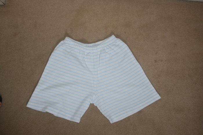 2 x The Little White Company Boys Short Sleeve Pyjamas Age 4 - 5 Years