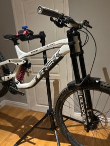 Dh Trek Session R3 (large)