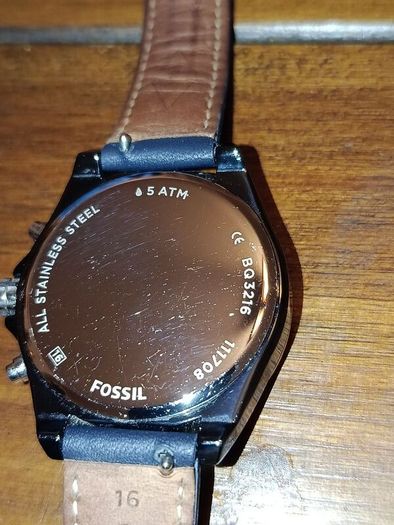 Watch   "fossil"