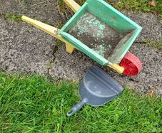 Kids wheelbarrow