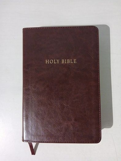 New King James Version of the Holy Bible