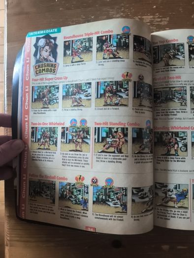 Street Fighter II 2 Expert Players Handbook Super NES Sega Megadrive RARE