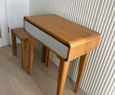 console table with stool