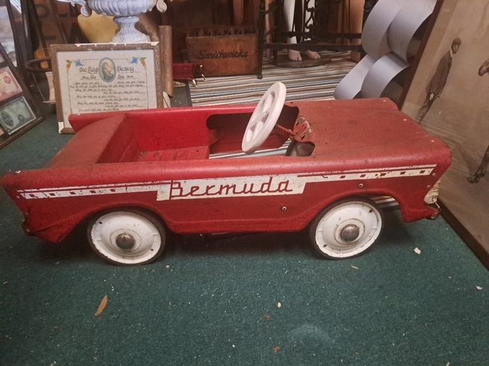 Vintage Tri-ang 60's Peddle Car