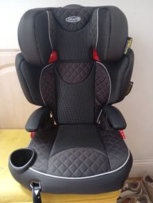 Graco Child Safety Car seat ((Like New))