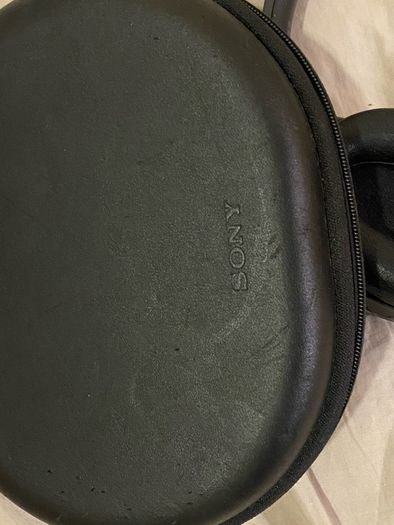 Sony MDR-1000x Noose Cancelling Headset
