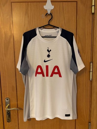 Nike Tottenham Hotspur Home Shirt for the 2025/26 season M