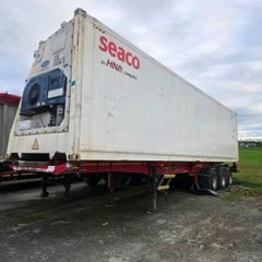 40ft reefer container & 4x 10ft dry containers
