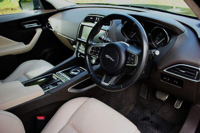 Jaguar F- PACE AWD Prestige Limited Edition AUTO/F.S.H.