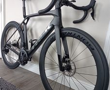 Trek Madone SL6 AXS Gen 8 Carbon Road Bike