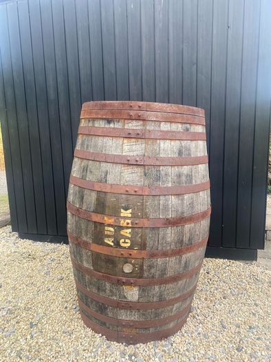 XL Oak whiskey barrel