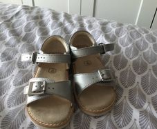 Clarks baby sandals 7F