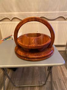 Collapsible snack holder