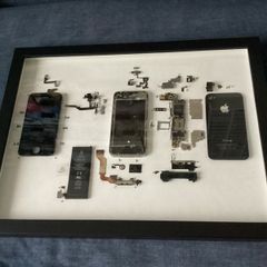 iPhone 4s wall art