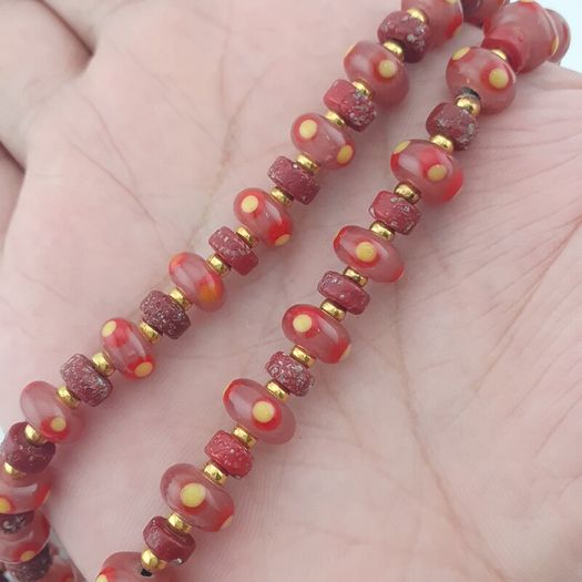 Vintage Venetian Style Tire Shape Eyes Glass Beads Necklace