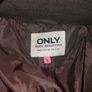 Womans jacket Image 3