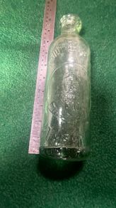 Aqua mineral bottle 1920