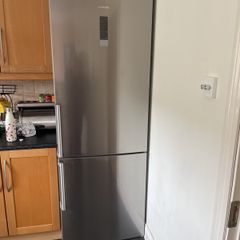 Siemens Freestanding Fridge Freezer - KG49NXIEPG