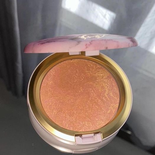 Mac make up bundle of 3