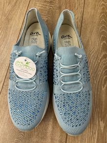Ladies shoes new