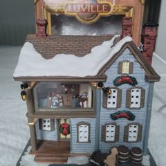 Bridbury Antique Shop - Hand Painted Porcelain House with Lighting