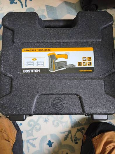 Bostitch cordless stapler