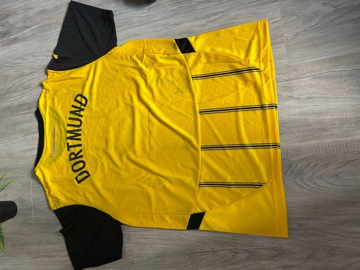Dortmund jersey