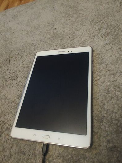 Galaxy Tab SM-T550 , 16gb / 1.5gb Black or  White