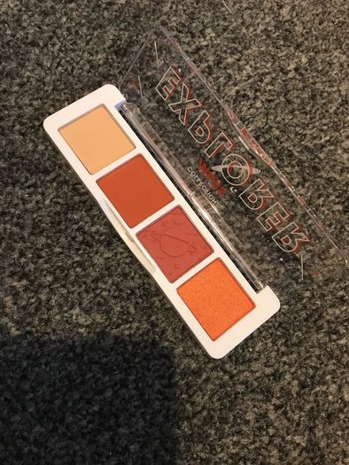 eyeshadows