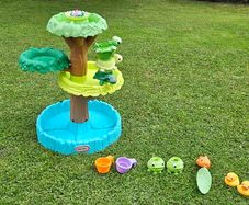 Little Tikes Magic Flower Table with blooming flower & 10+ accessories