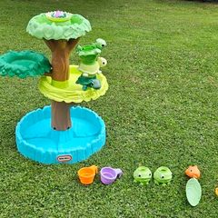 Little Tikes Magic Flower Table with blooming flower & 10+ accessories