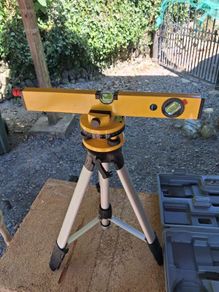 laser spirit level