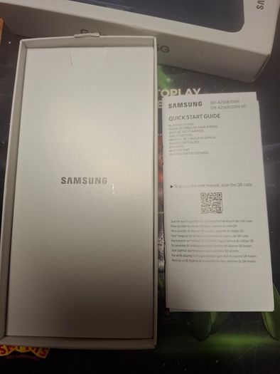 Samsung Galaxy A25 5G, Unlocked, 128GB 6GB, Present, Christmas