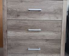 Chest of drawers