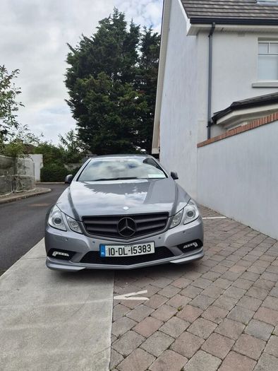 Mercedes-Benz E-Class 2010