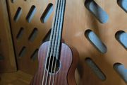 Laka VUB100EA Electro Acoustic Bass Ukulele