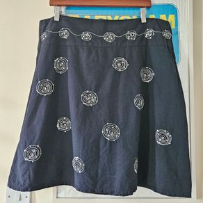 Vintage 1990s Y2K fairycore black cotton linen mini skirt 16