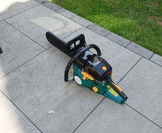 chainsaw