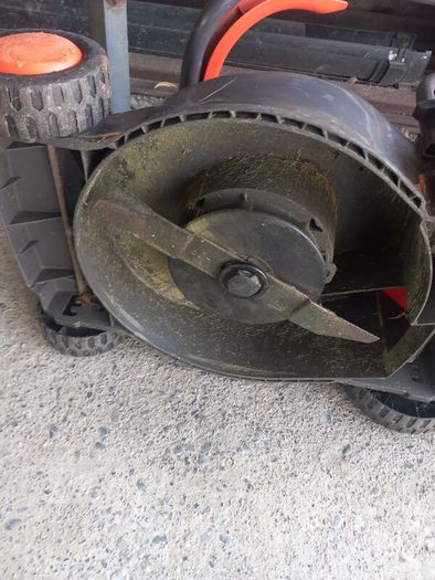 electric lawn mower